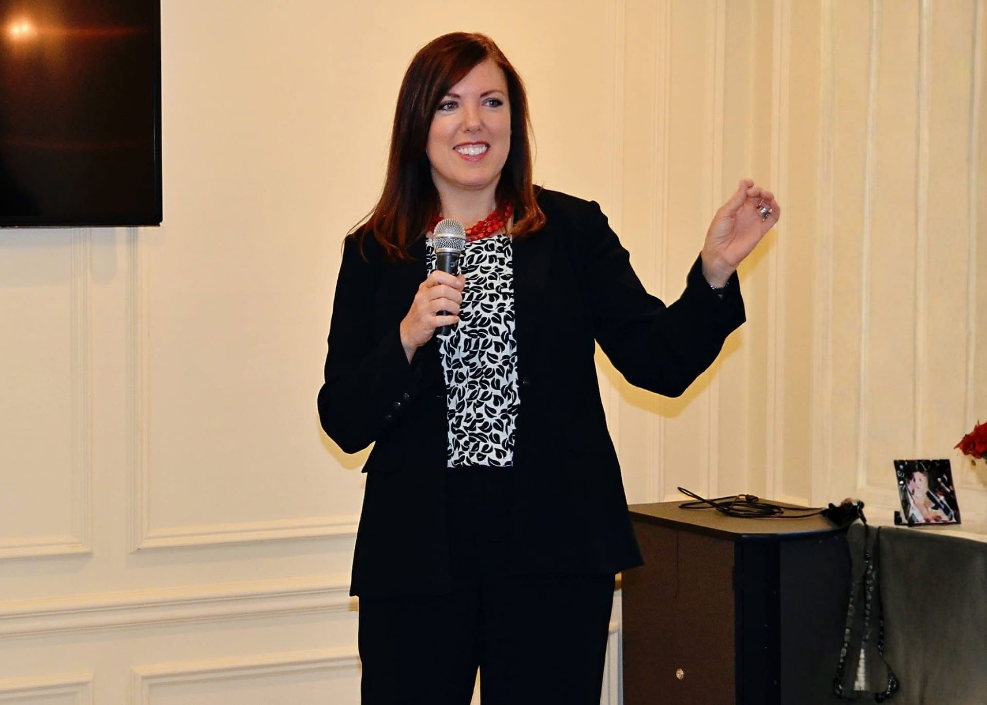 JoAnne Woods Young corporate speaking services